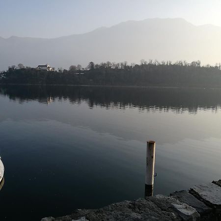 Rustico Vista Lago Lägenhet Lezzeno Exteriör bild