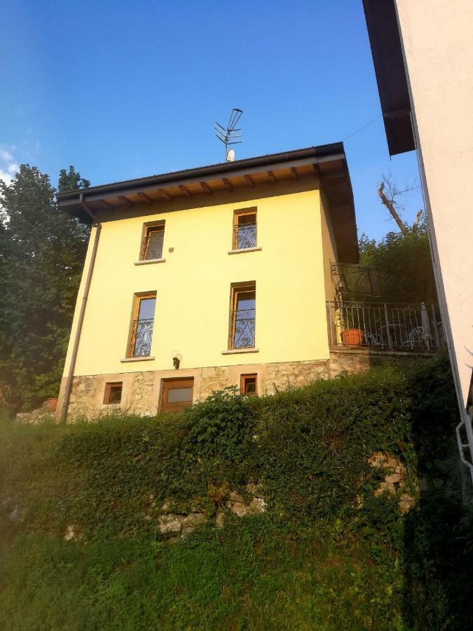 Rustico Vista Lago Lägenhet Lezzeno Exteriör bild